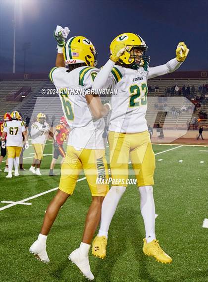 Thumbnail 2 in Oakdale vs. Vanden (CIF SJS D3 Final) photogallery.