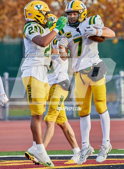 Thumbnail 2 in Oakdale vs. Vanden (CIF SJS D3 Final) photogallery.