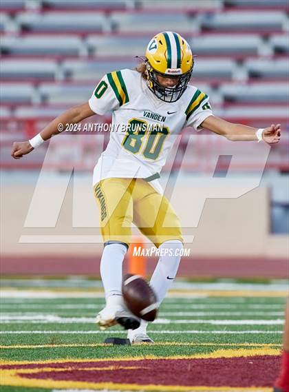 Thumbnail 3 in Oakdale vs. Vanden (CIF SJS D3 Final) photogallery.