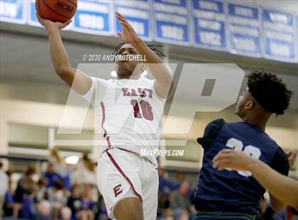 Thumbnail 3 in Hamilton Heights Christian Academy vs. Memphis East photogallery.