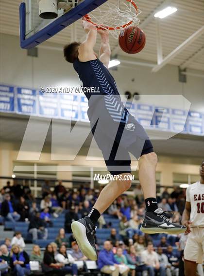 Thumbnail 3 in Hamilton Heights Christian Academy vs. Memphis East photogallery.