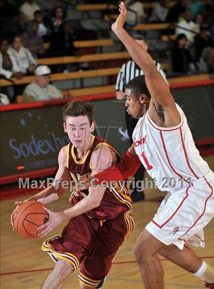 Thumbnail 3 in Ocean View vs. Colony (Nike Extravaganza) photogallery.