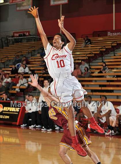 Thumbnail 3 in Ocean View vs. Colony (Nike Extravaganza) photogallery.