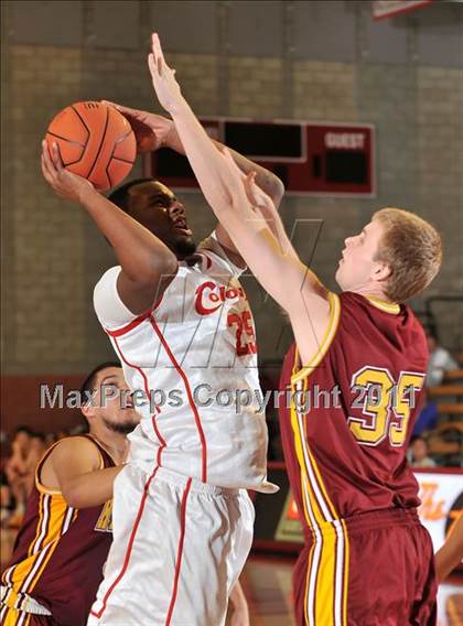 Thumbnail 3 in Ocean View vs. Colony (Nike Extravaganza) photogallery.