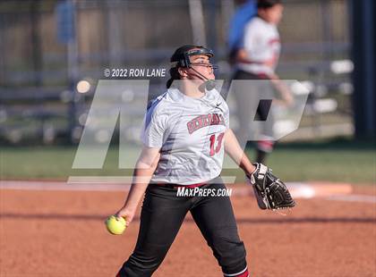 Thumbnail 3 in Grant @ Mustang photogallery.