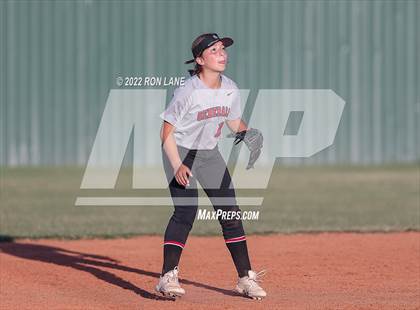 Thumbnail 3 in Grant @ Mustang photogallery.
