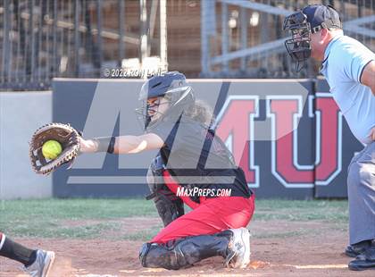 Thumbnail 3 in Grant @ Mustang photogallery.