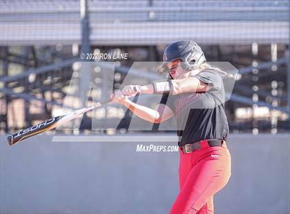 Thumbnail 2 in Grant @ Mustang photogallery.