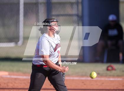 Thumbnail 1 in Grant @ Mustang photogallery.