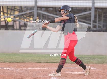 Thumbnail 2 in Grant @ Mustang photogallery.