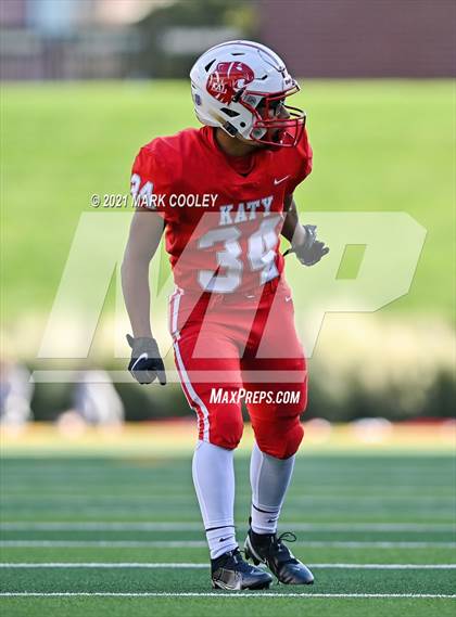 Thumbnail 3 in Katy vs. Hays (UIL 6A DII Regional Final) photogallery.
