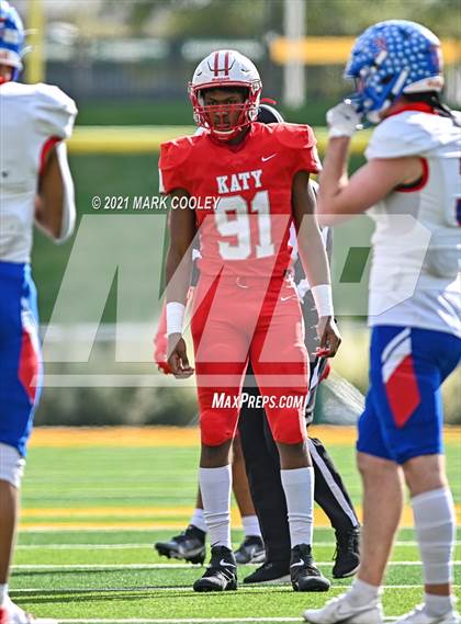 Thumbnail 1 in Katy vs. Hays (UIL 6A DII Regional Final) photogallery.