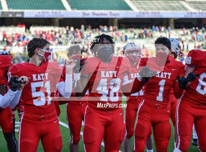 Thumbnail 3 in Katy vs. Hays (UIL 6A DII Regional Final) photogallery.