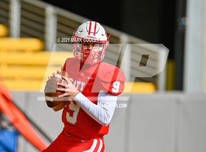 Thumbnail 1 in Katy vs. Hays (UIL 6A DII Regional Final) photogallery.