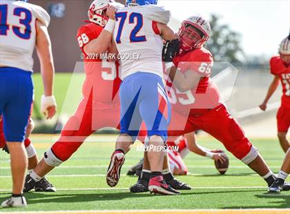 Thumbnail 1 in Katy vs. Hays (UIL 6A DII Regional Final) photogallery.