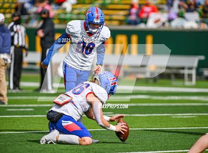 Thumbnail 2 in Katy vs. Hays (UIL 6A DII Regional Final) photogallery.