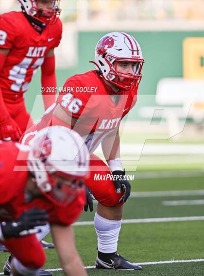 Thumbnail 3 in Katy vs. Hays (UIL 6A DII Regional Final) photogallery.