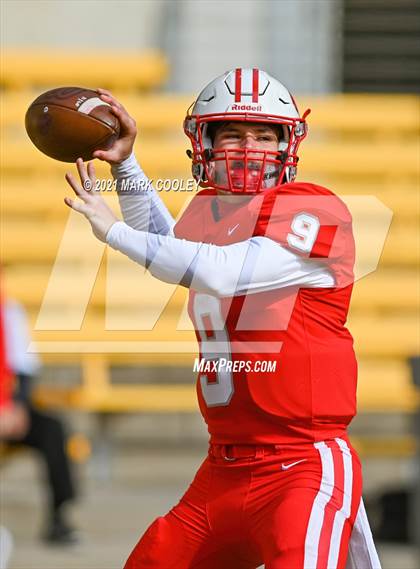 Thumbnail 1 in Katy vs. Hays (UIL 6A DII Regional Final) photogallery.