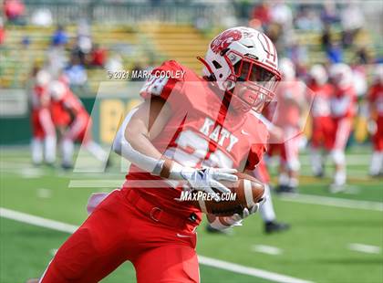 Thumbnail 2 in Katy vs. Hays (UIL 6A DII Regional Final) photogallery.