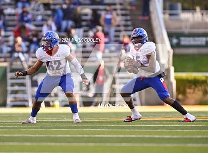 Thumbnail 3 in Katy vs. Hays (UIL 6A DII Regional Final) photogallery.