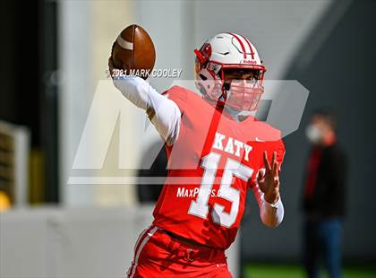 Thumbnail 3 in Katy vs. Hays (UIL 6A DII Regional Final) photogallery.