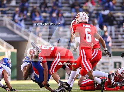 Thumbnail 3 in Katy vs. Hays (UIL 6A DII Regional Final) photogallery.