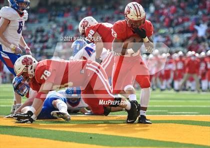 Thumbnail 2 in Katy vs. Hays (UIL 6A DII Regional Final) photogallery.