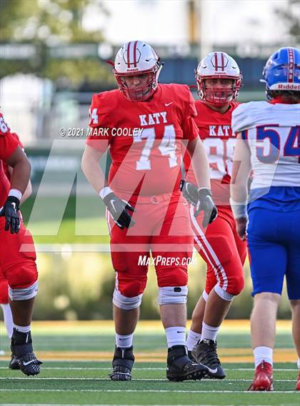 Thumbnail 1 in Katy vs. Hays (UIL 6A DII Regional Final) photogallery.