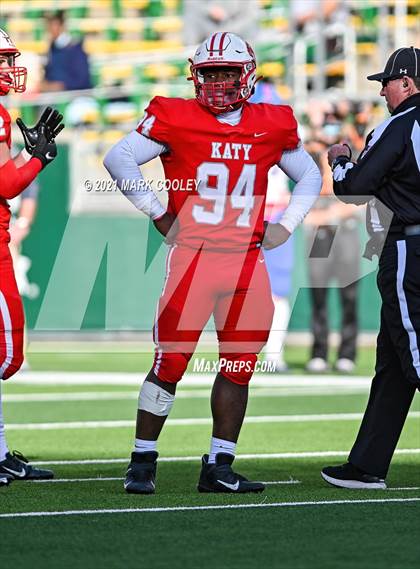 Thumbnail 1 in Katy vs. Hays (UIL 6A DII Regional Final) photogallery.