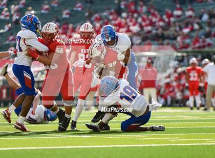 Thumbnail 3 in Katy vs. Hays (UIL 6A DII Regional Final) photogallery.