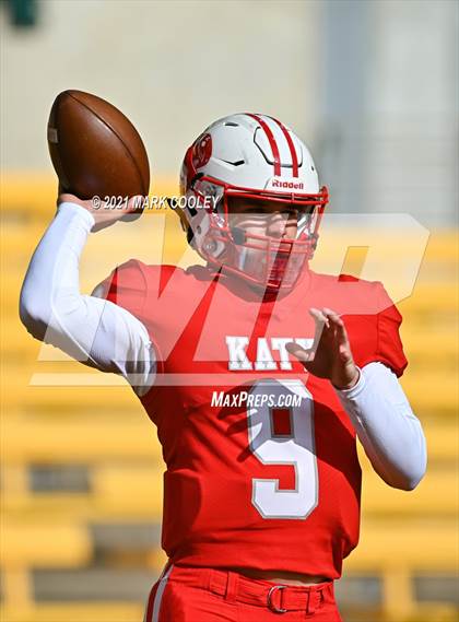 Thumbnail 1 in Katy vs. Hays (UIL 6A DII Regional Final) photogallery.