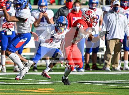 Thumbnail 1 in Katy vs. Hays (UIL 6A DII Regional Final) photogallery.