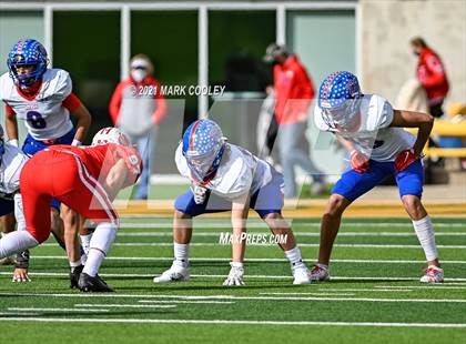 Thumbnail 1 in Katy vs. Hays (UIL 6A DII Regional Final) photogallery.