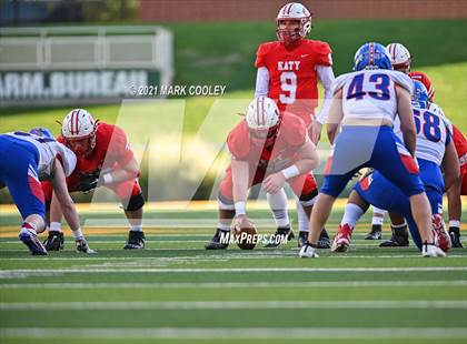 Thumbnail 3 in Katy vs. Hays (UIL 6A DII Regional Final) photogallery.