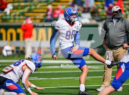 Thumbnail 3 in Katy vs. Hays (UIL 6A DII Regional Final) photogallery.