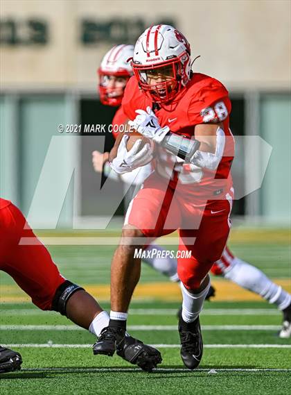 Thumbnail 3 in Katy vs. Hays (UIL 6A DII Regional Final) photogallery.