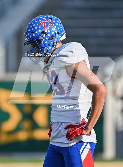 Thumbnail 3 in Katy vs. Hays (UIL 6A DII Regional Final) photogallery.