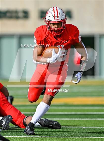 Thumbnail 1 in Katy vs. Hays (UIL 6A DII Regional Final) photogallery.