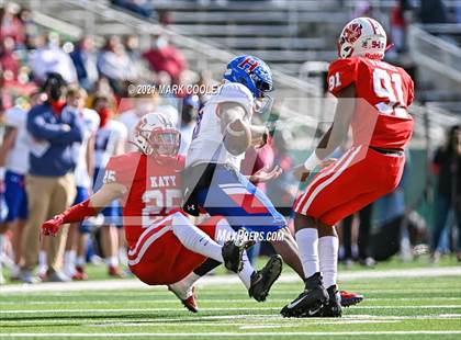 Thumbnail 1 in Katy vs. Hays (UIL 6A DII Regional Final) photogallery.
