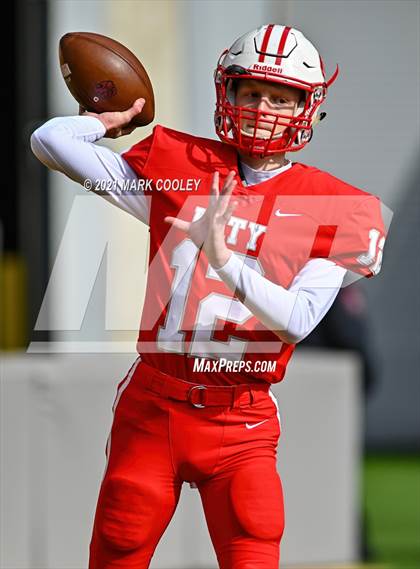 Thumbnail 1 in Katy vs. Hays (UIL 6A DII Regional Final) photogallery.