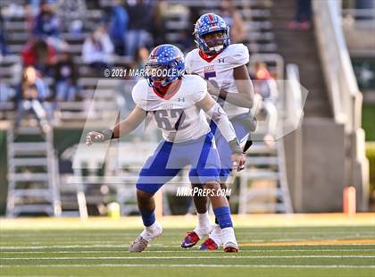 Thumbnail 2 in Katy vs. Hays (UIL 6A DII Regional Final) photogallery.