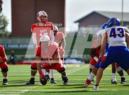 Thumbnail 1 in Katy vs. Hays (UIL 6A DII Regional Final) photogallery.