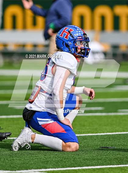 Thumbnail 3 in Katy vs. Hays (UIL 6A DII Regional Final) photogallery.