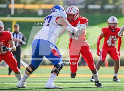 Thumbnail 3 in Katy vs. Hays (UIL 6A DII Regional Final) photogallery.