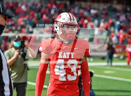 Thumbnail 2 in Katy vs. Hays (UIL 6A DII Regional Final) photogallery.