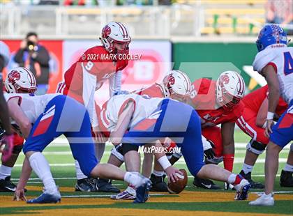 Thumbnail 1 in Katy vs. Hays (UIL 6A DII Regional Final) photogallery.