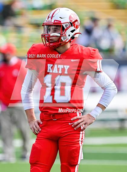 Thumbnail 2 in Katy vs. Hays (UIL 6A DII Regional Final) photogallery.