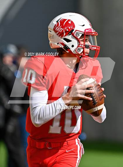 Thumbnail 1 in Katy vs. Hays (UIL 6A DII Regional Final) photogallery.