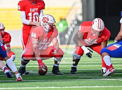 Thumbnail 2 in Katy vs. Hays (UIL 6A DII Regional Final) photogallery.