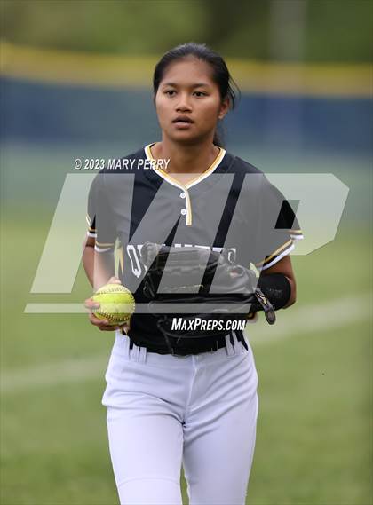 Thumbnail 2 in Quaker Valley @ Ellwood City photogallery.